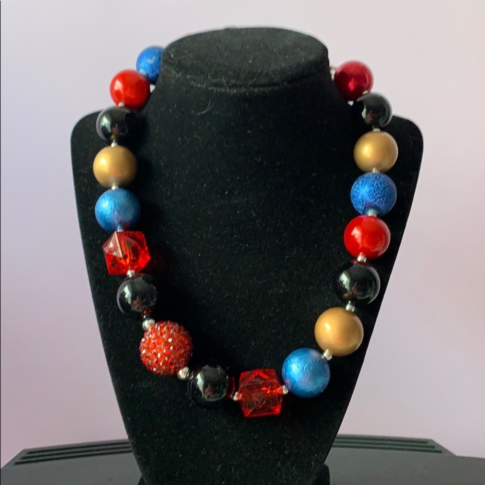 Chunky necklace - teen snow white theme